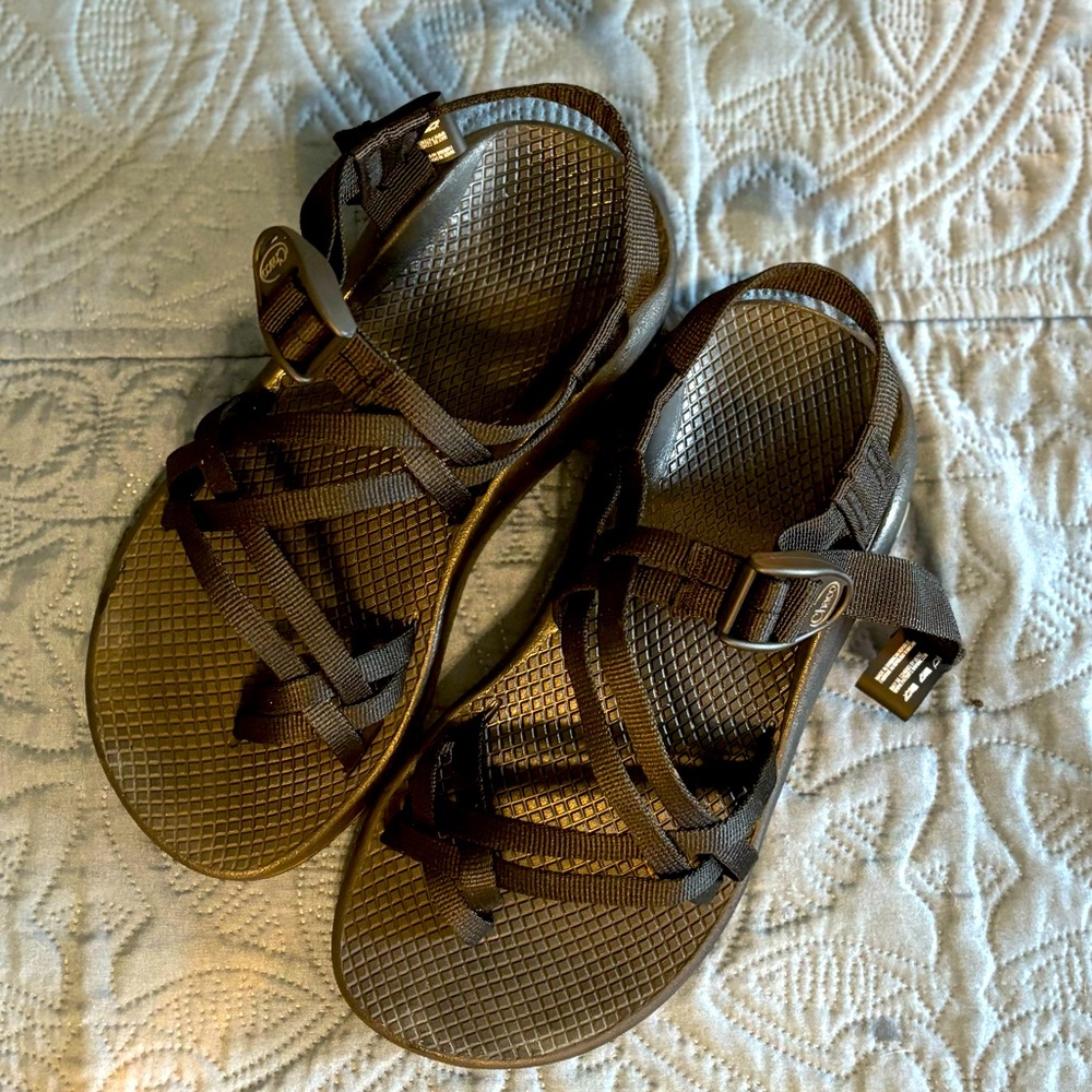Chaco hiking sandals size 7 wide